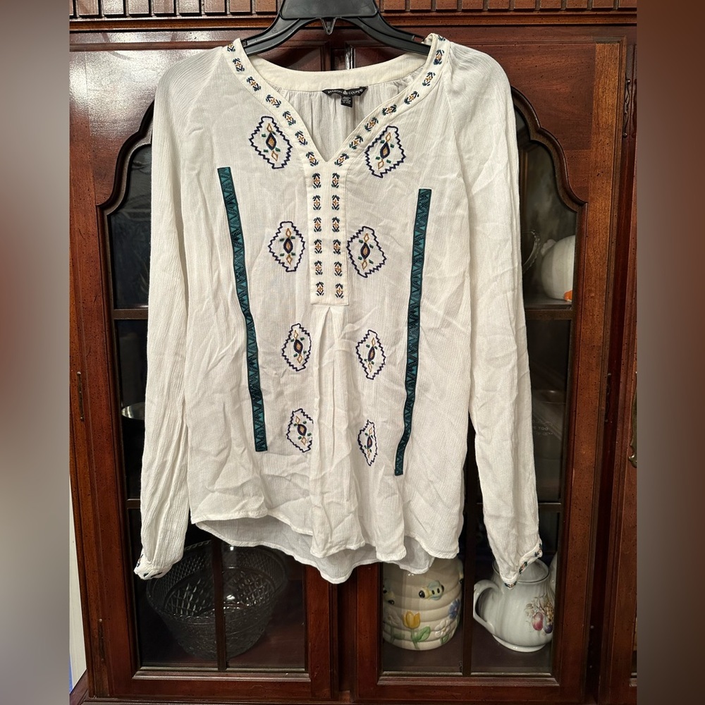 Maison Coupe white 3/4 bell sleeve White Floral  Embroidered shirt MEDIUM